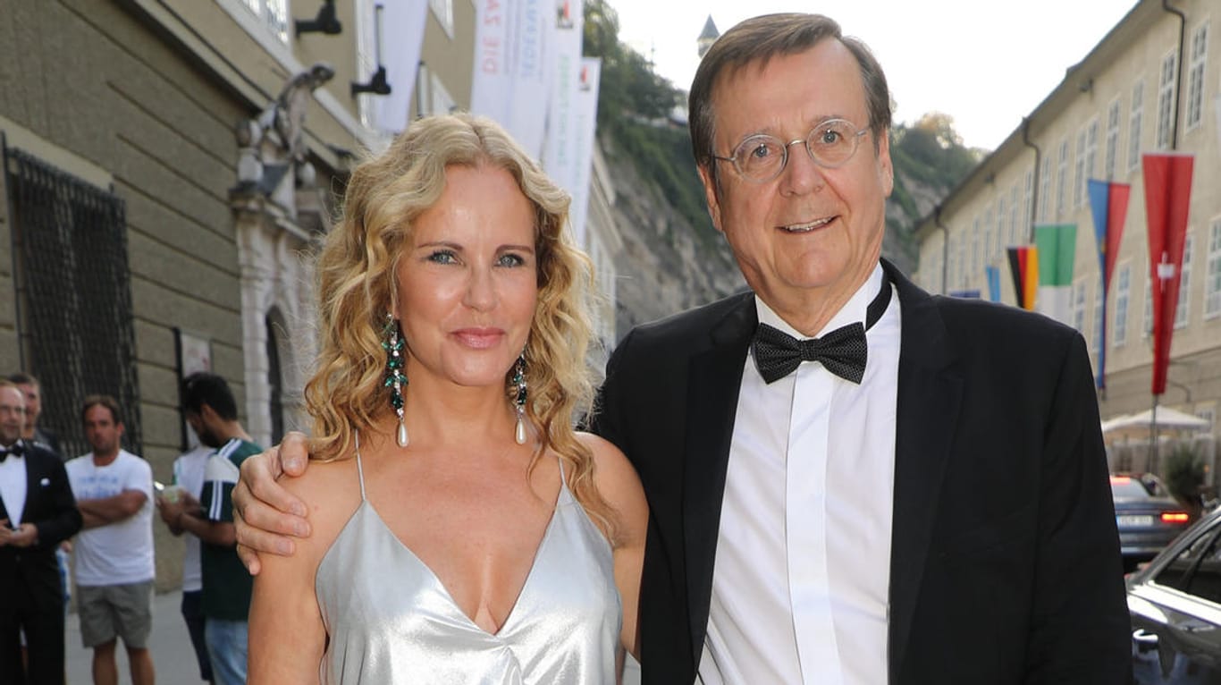 Katja Burkard und Hans Mahr: Das Paar besucht die Salzburger Festspiele.