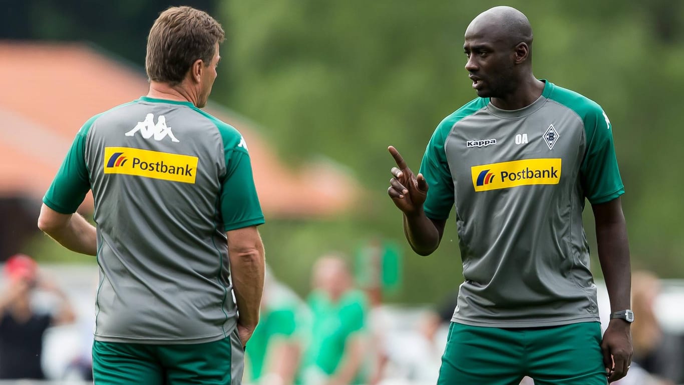 Otto Addo (r.) spielt im Trainerstab von Dieter Hecking (l.) eine wichtige Rolle.