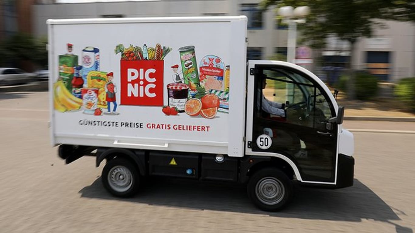 Ein Fahrzeug des Lebensmittellieferanten "Picnic": Der Anbieter fährt nun auch durch Bremen.