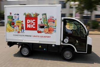 Ein Fahrzeug des Lebensmittellieferanten "Picnic": Der Anbieter fährt nun auch durch Bremen.