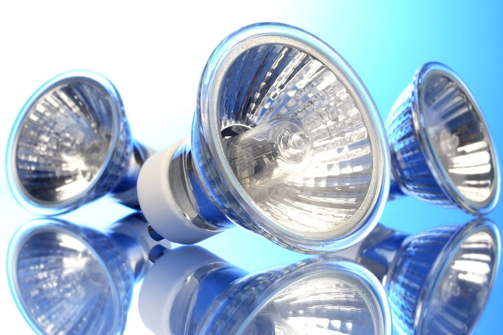 Halogenlampen: Neue Hochvolt-Halogenlampen kommen bald gar nicht mehr in den Handel.