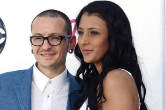 Chester Bennington und Ehefrau Talinda: Jetzt spricht sie erstmals über die schwere Zeit nach seinem Tod.