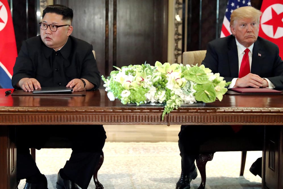 Donald Trump und Kim Jong Un in Singapur: Trotz des Treffens soll Nordkorea weiter an seinem Atomprogramm festhalten.