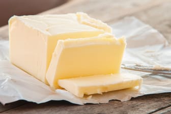 Butter: Aldi Süd hat den Preis für ein 250-Gramm-Paket um 10 Cent gesenkt. (Symbolbild)