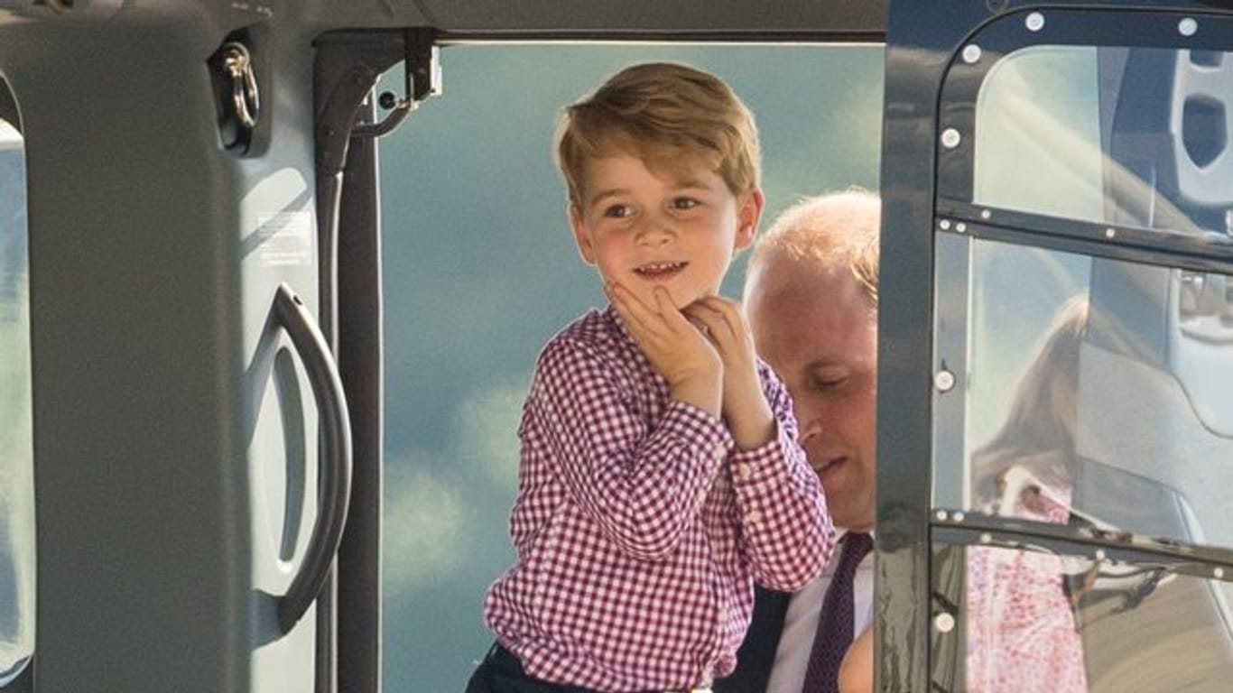 Der kleine Prinz George ist jetzt schon ein Modevorbild.