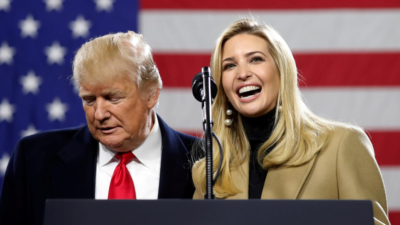 Donald und Ivanka Trump in Pennsylvania: Ist sie die Komplizin des Präsidenten?