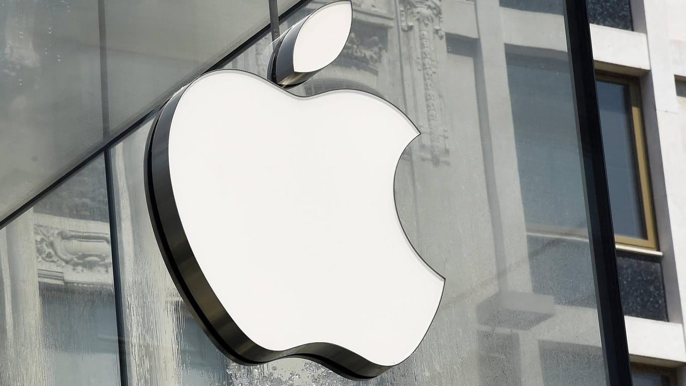 Das ikonische Apfellogo des Apple-Konzerns (Archivbild): Apple hat in den USA Geschichte geschrieben – erstmals konnte ein US-Konzern einen Börsenwert von 1 Billion Dollar erzielen.