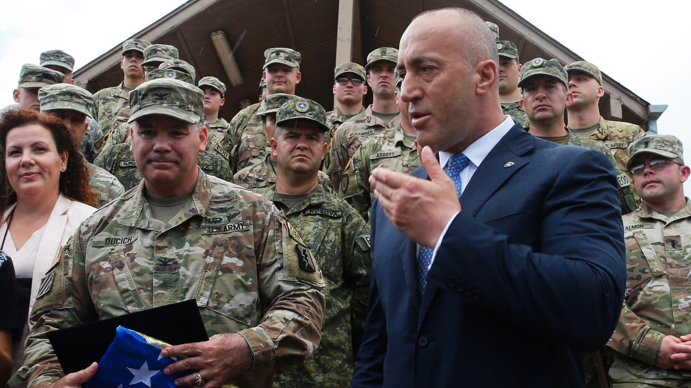 Kosovos Premier Ramush Haradinaj: Der Staat auf dem Balkan lässt offenbar ein Frist verstreichen, in der der serbischen Minderheit ein Autonomie-Statut eingeräumt werden sollte.