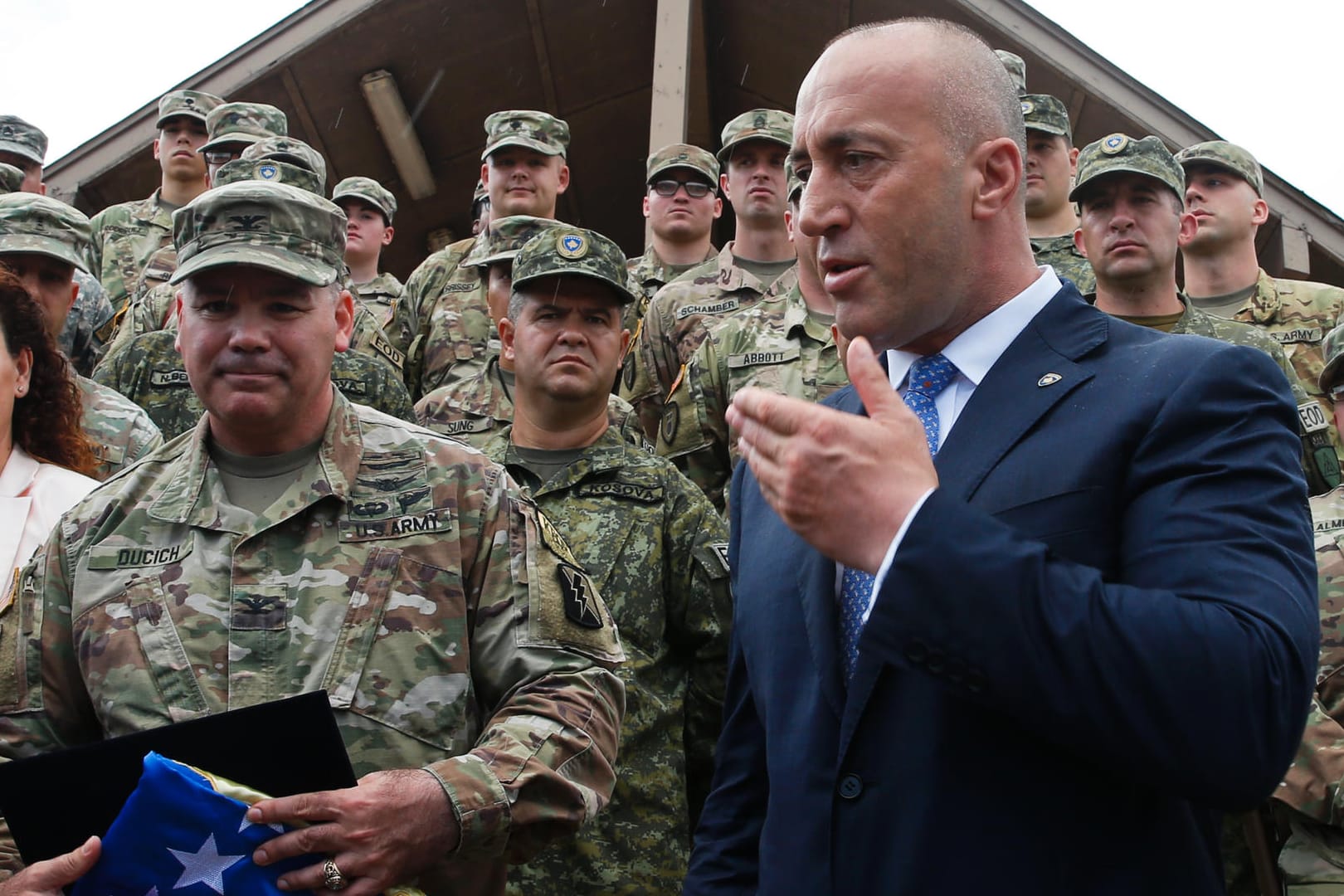 Kosovos Premier Ramush Haradinaj: Der Staat auf dem Balkan lässt offenbar ein Frist verstreichen, in der der serbischen Minderheit ein Autonomie-Statut eingeräumt werden sollte.