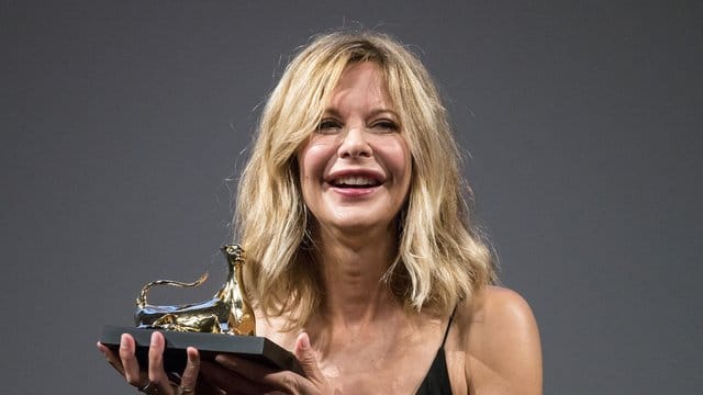 US-Schauspielerin Meg Ryan hat in Locarno den "Leopard Club Award" für ihre Verdienste im Genre der romantischen Komödie erhalten.