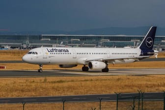 Ein A321 der Lufthansa: Ein Maschine diesen Typs musste in Athen zwischenlanden.
