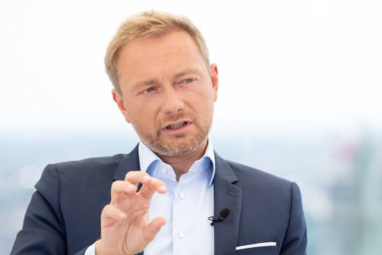 FDP-Chef Christian Lindner will mit der Bewegung En Marche von Frankreichs Präsidenten Macron zusammenarbeiten.