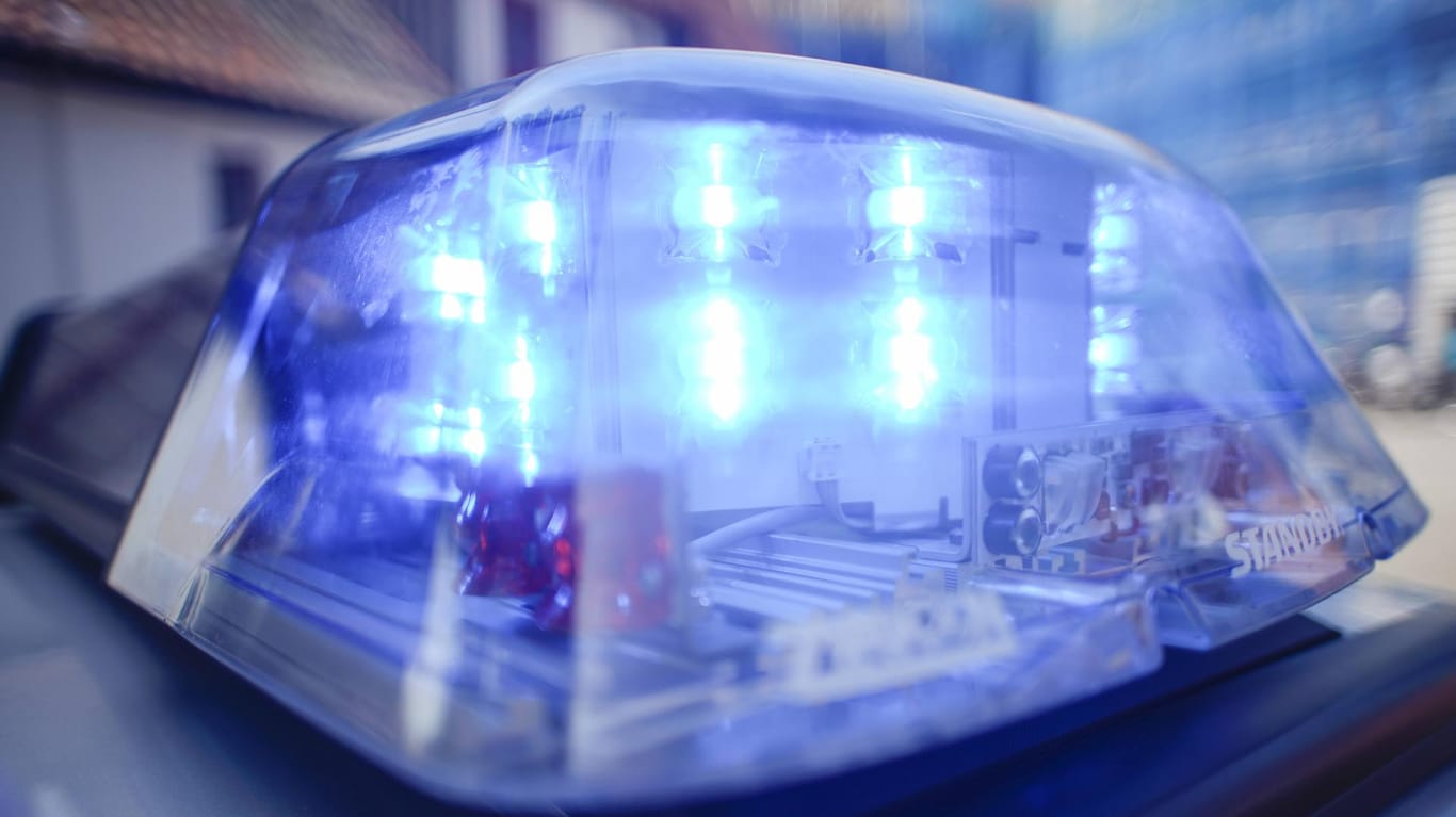 Kurioser Polizeieinsatz: In Bamberg haben Polizisten mehrere Anzeigen erstattet, nachdem sie einen entblößten Mann aufgegriffen haben.
