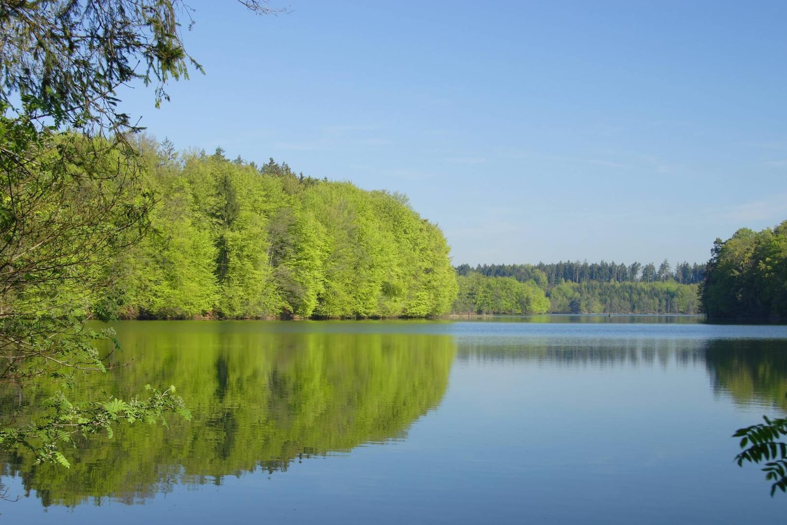 Der Langbürgner See: In diesem Gewässer fanden die Kinder den Sprengkörper. (Archivbild)