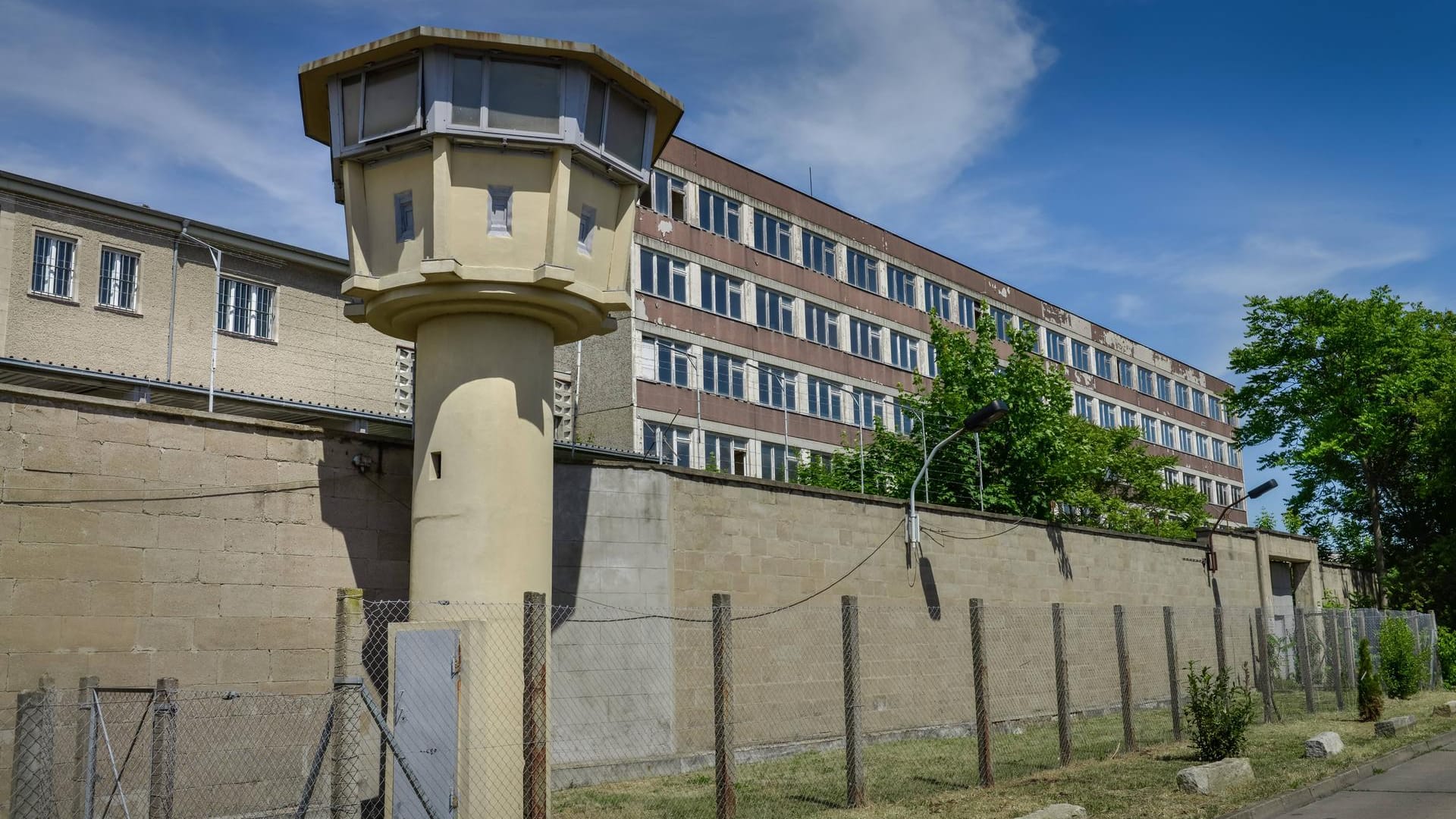 Die Stasi-Gedenkstätte Hohenschönhausen: Die Stiftung der Einrichtung hat die Zusammenarbeit mit dem Förderverein vorerst auf Eis gelegt. (Archivbild)