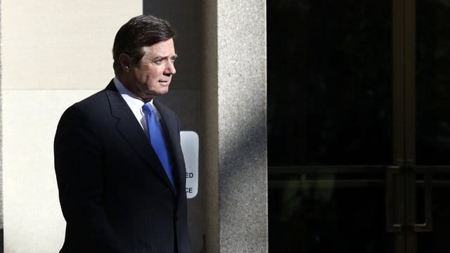 Paul Manafort, früherer Wahlkampfmanager von US-Präsident Trump, verlässt im Herbst 2017 in Washington das Bundesgericht. Paul Manafort, früherer Wahlkampfmanager von US-Präsident Trump, verlässt im Herbst 2017 in Washington das Bundesgericht.
