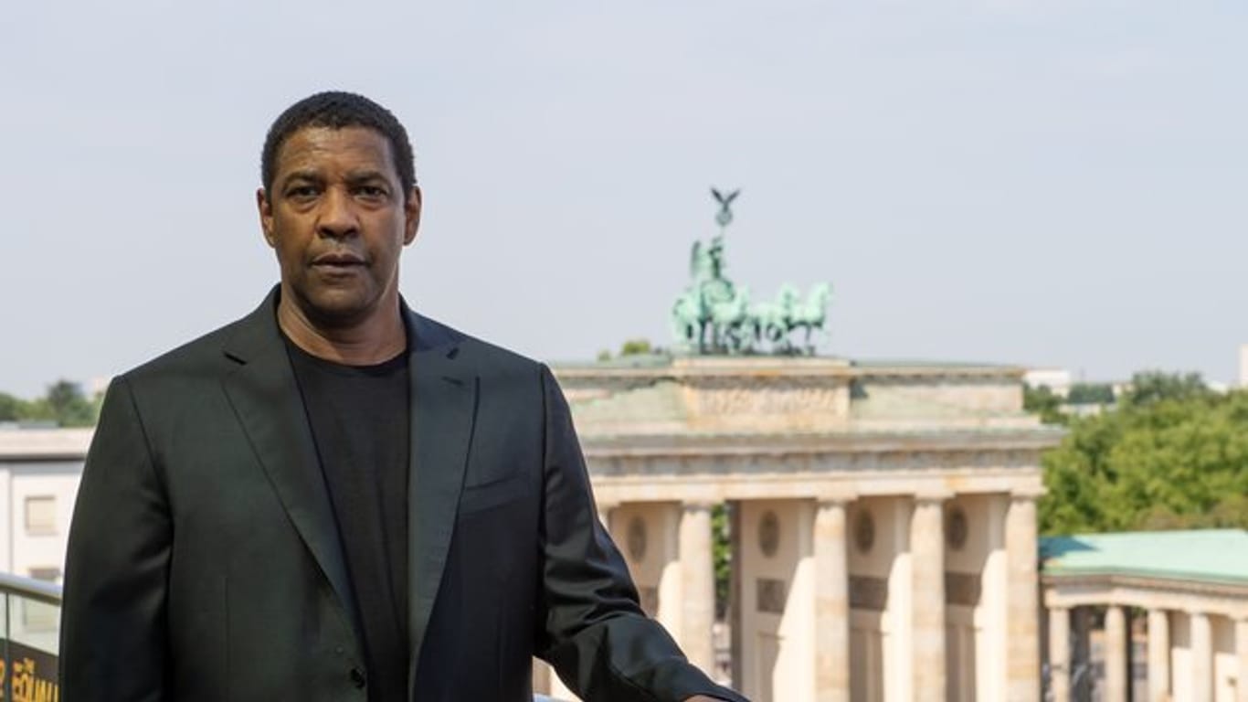 Denzel Washington auf der Terrasse der Akademie der Künste in Berlin.