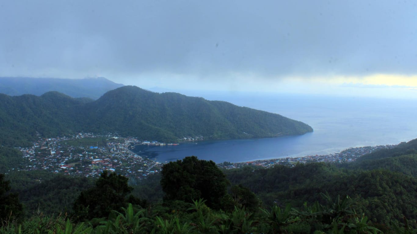 Die indonesische Insel Sulawesi (Symbolbild): Der Glaube an die Macht von Schamanen ist in Indonesien weit verbreitet – das nutzte der Mann aus.