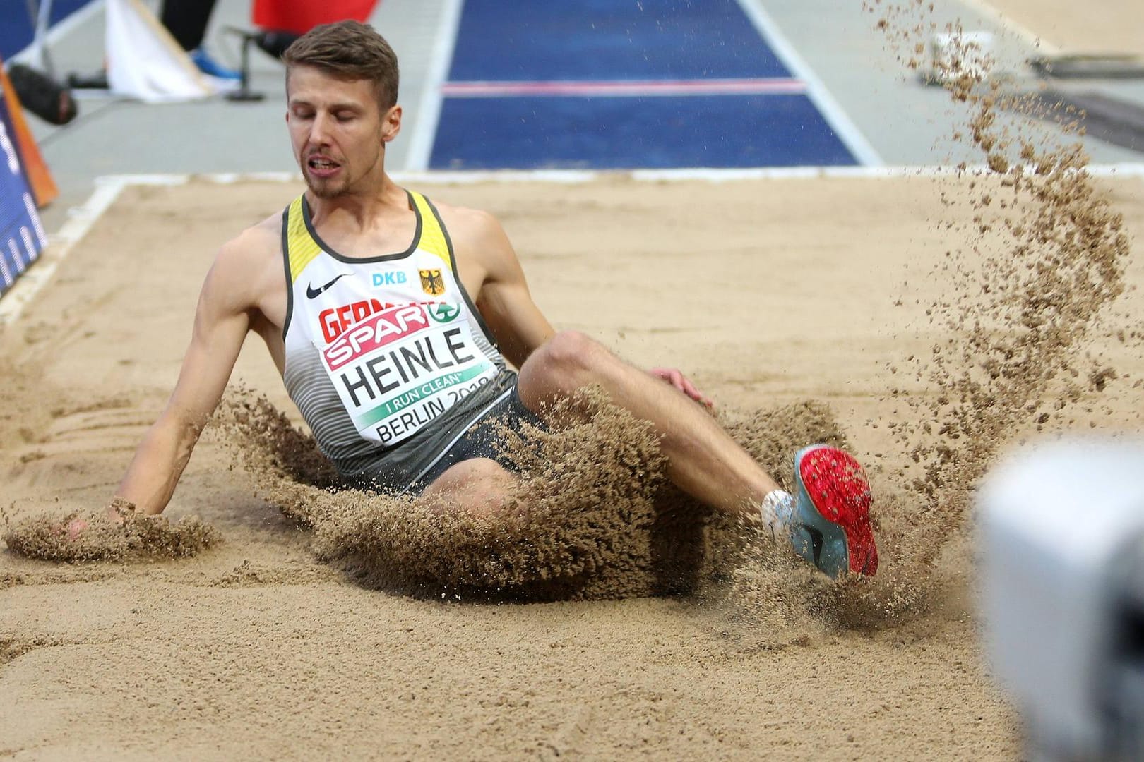 Fabian Heinle: Trotz falscher Weitenmessung sicherte sich der Deutsche die Silbermedaille bei der EM in Berlin.