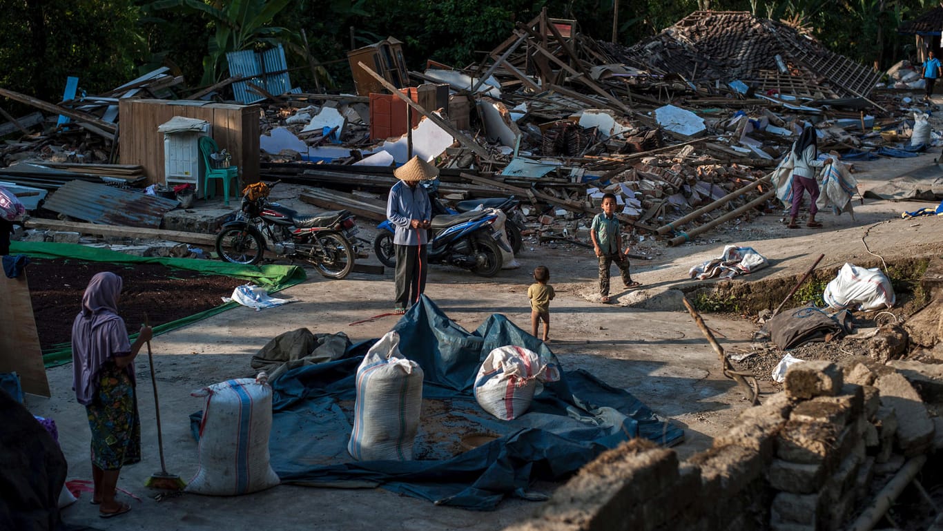 Eine Siedlung nach dem Erdbeben: Viele Menschen blieben nach dem Beben ohne Dach über dem Kopf.