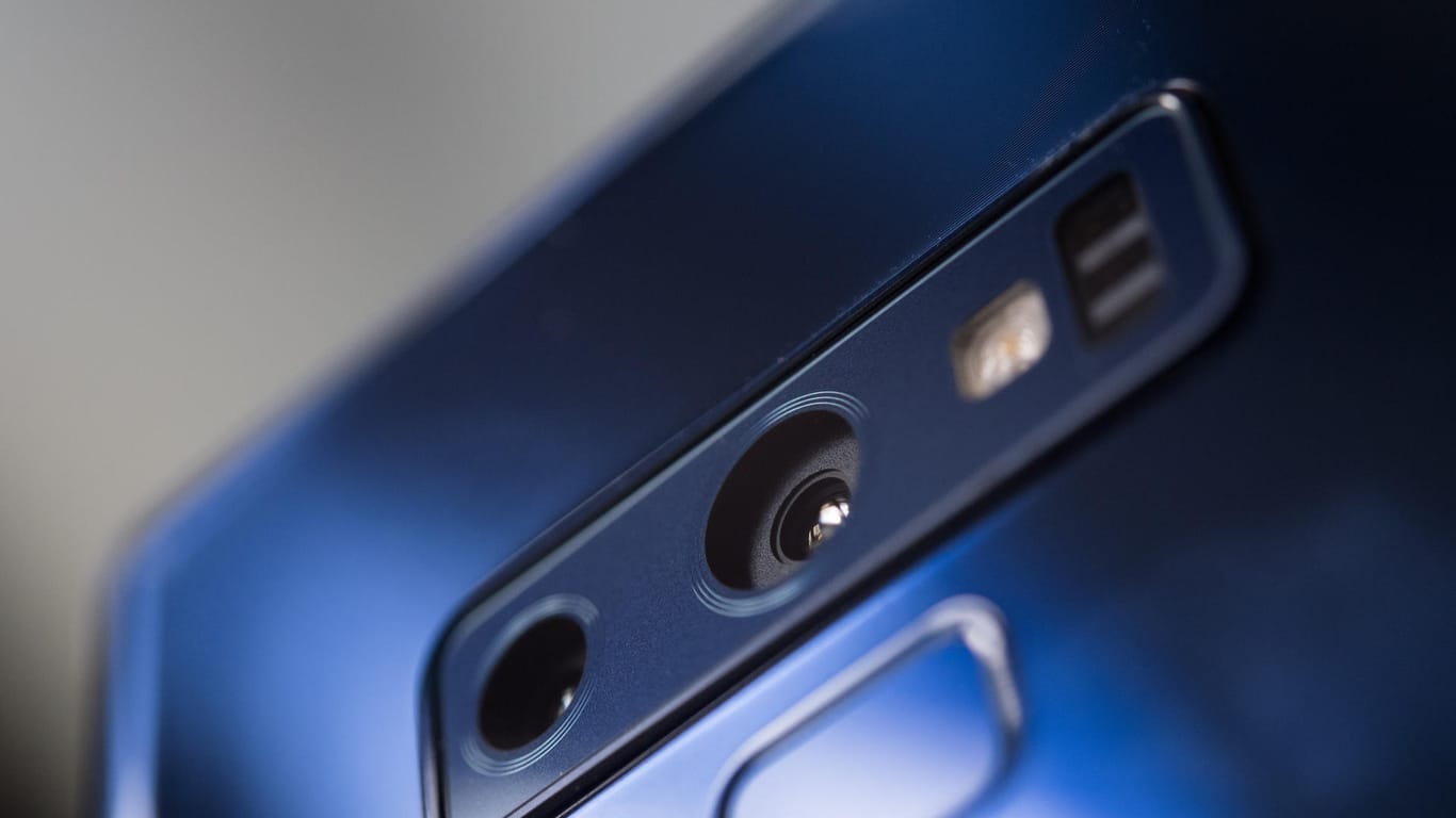 Samsungs Note 9: Für Fotos ist im Note 9 die auch im Galaxy S9+ verbaute Doppelkamera mit variabler Blende und zweimal 12 Megapixeln an Bord.