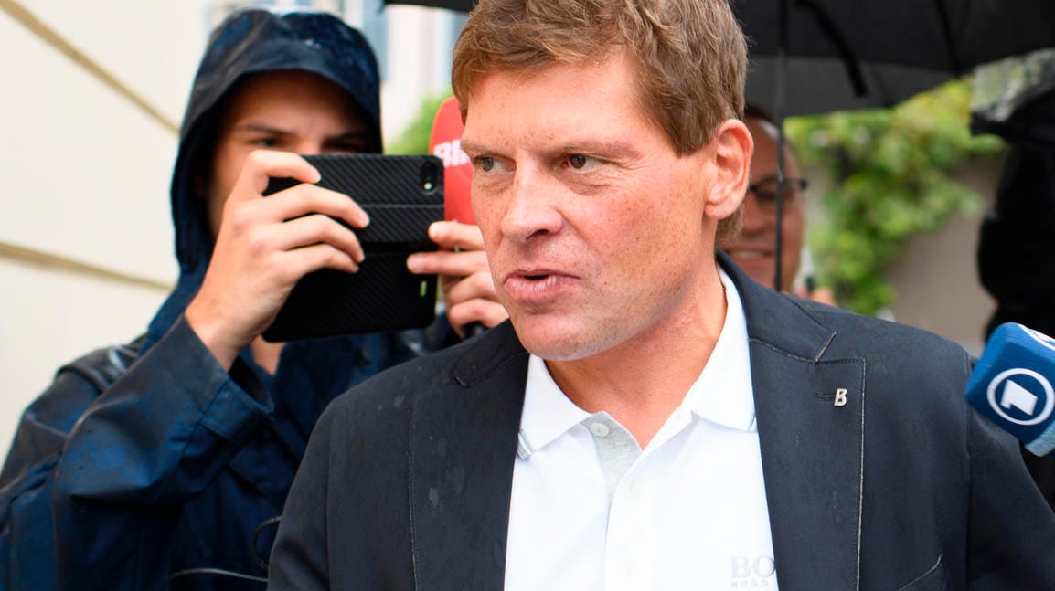 Jan Ullrich: Gegen ihn wird wegen des Verdachts des versuchten Totschlags und der gefährlichen Körperverletzung ermittelt. Jetzt will der frühere Radsportler den Alkohol- und Drogenentzug angehen.