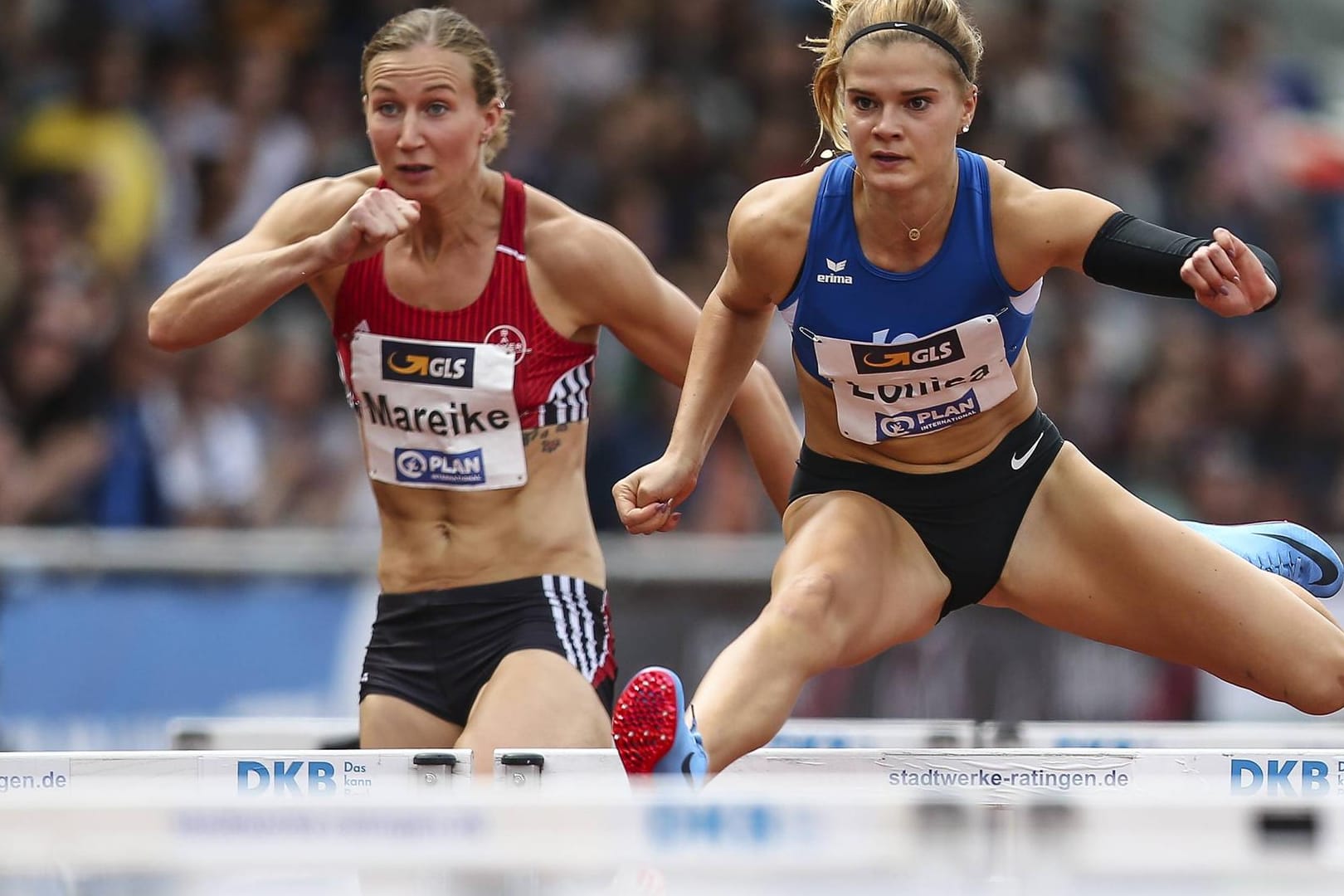 Mareike Arndt (l.) und Louisa Grauvogel (hier beim Mehrkampf-Meeting in Ratingen) gehören zu den besten deutschen Siebenkämpferinnen.