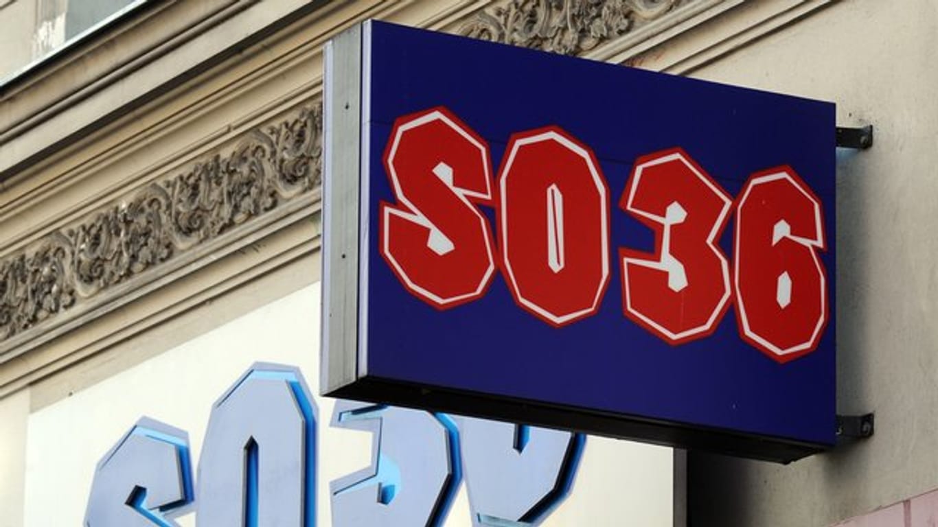Das Schild des Club's "SO36", aufgenommen in Berlin-Kreuzberg.