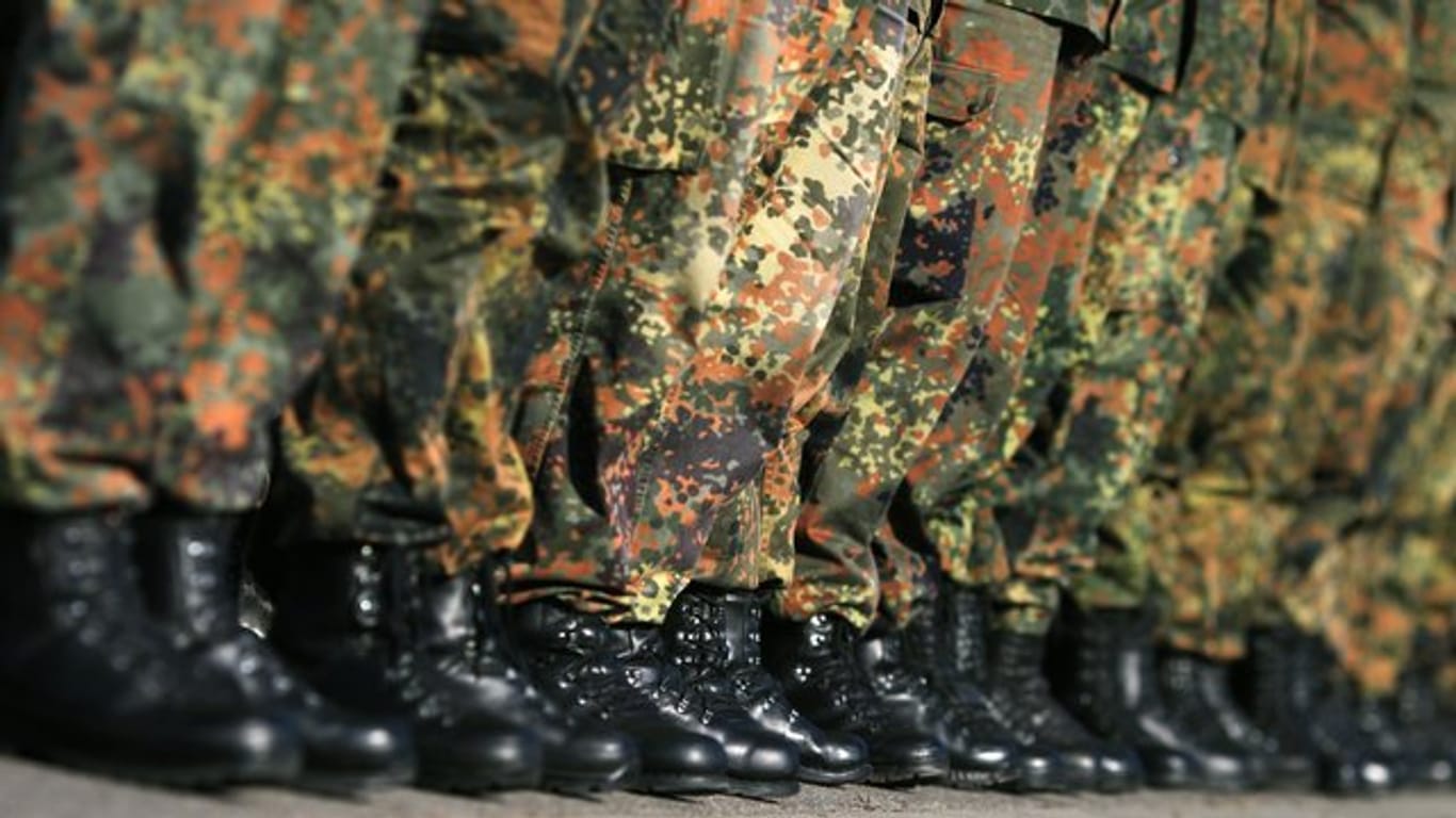 Im Rahmen einer Bundeswehrreform wurde die Wehrpflicht 2011 ausgesetzt.