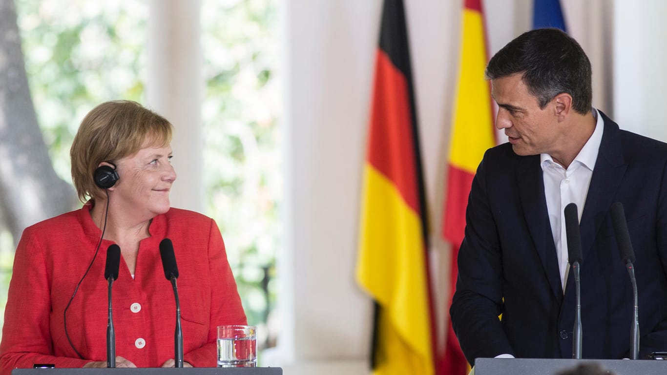 Bundeskanzlerin Angela Merkel und Pedro Sanchez, Ministerpräsident von Spanien: Gemeinsam will man mit Marokko Lösungen finden, den Flüchtlingsstrom einzudämmen.