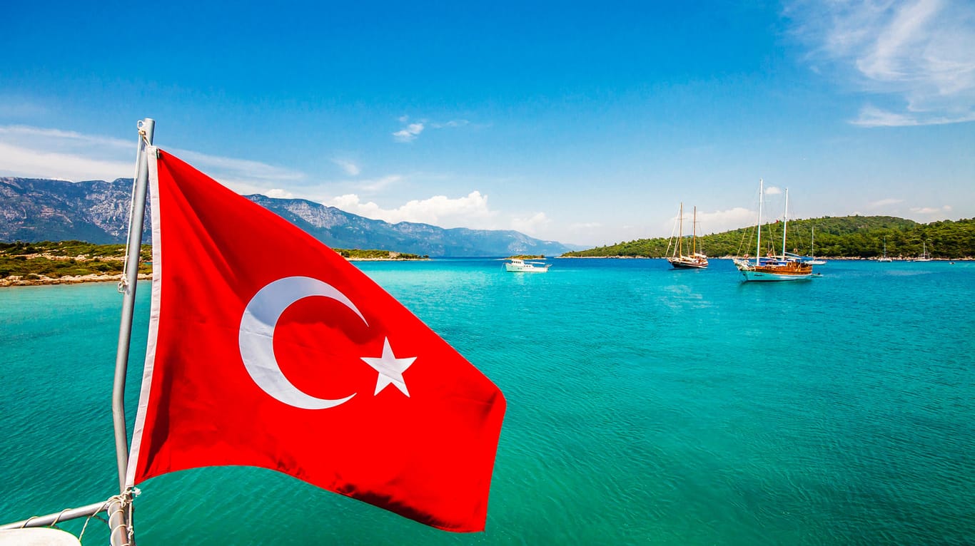 Türkeiurlaub: Mit dem Wertverfall der türkischen Lira erscheint ein Urlaub an den Stränden des Landes besonders günstig. Oder?