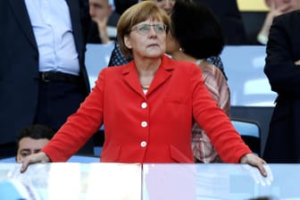 Auf der Tribüne: Beim WM-Erfolg der deutschen Fußballer 2014 in Rio war Angela Merkel im Stadion dabei.
