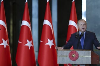 Recep Tayyip Erdogan, Präsident der Türkei, bei einer Rede vor türkischen Botschaftern in Ankara.