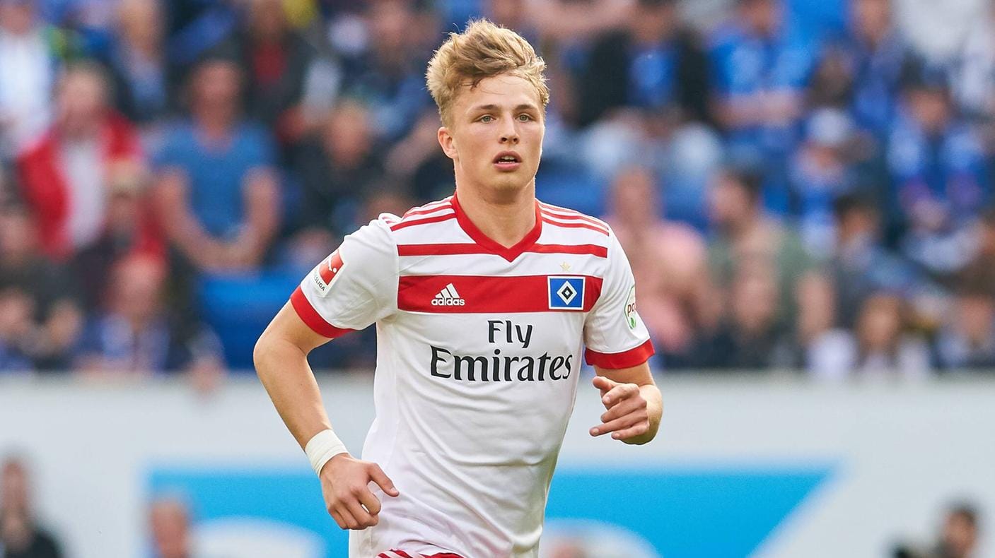 Jann-Fiete Arp: Der 18-jährige Stürmer hat schon 18 Bundesligaspiele für den HSV absolviert.