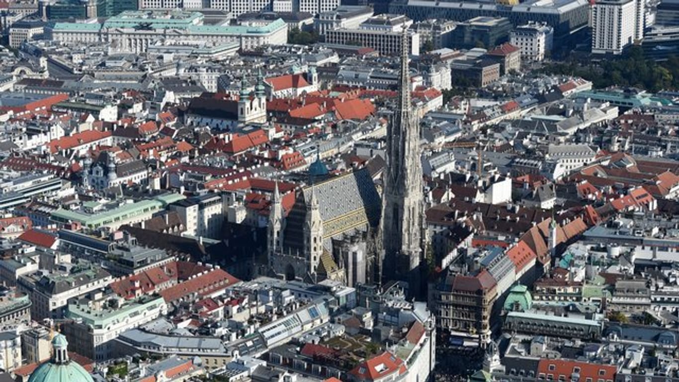 Blick von oben auf die österreichische Hauptstadt Wien.