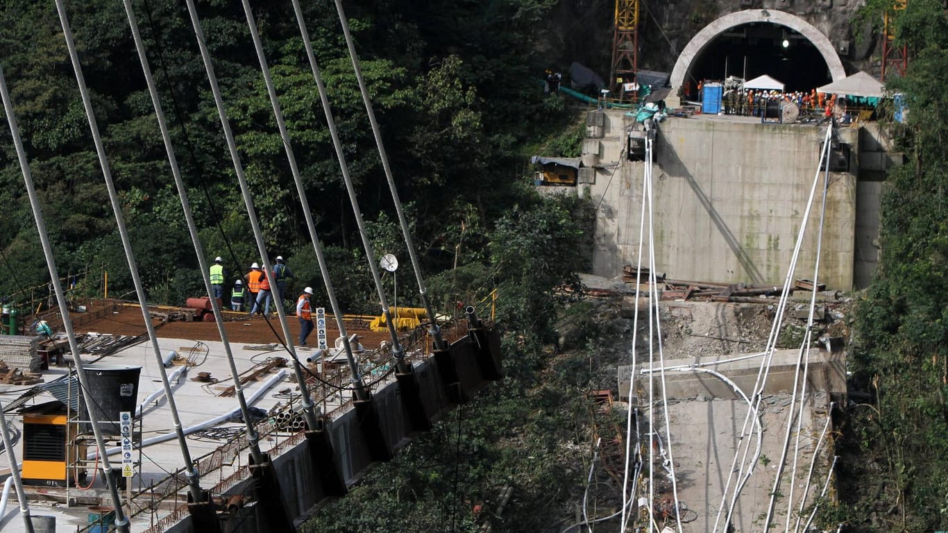 Die Chirajara-Brücke in Kolumbien: Zehn Arbeiter starben beim Einsturz des Bauwerks.