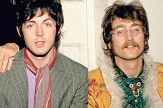 1967: Paul McCartney und John Lennon spielten gemeinsam bei der Kultband "The Beatles".