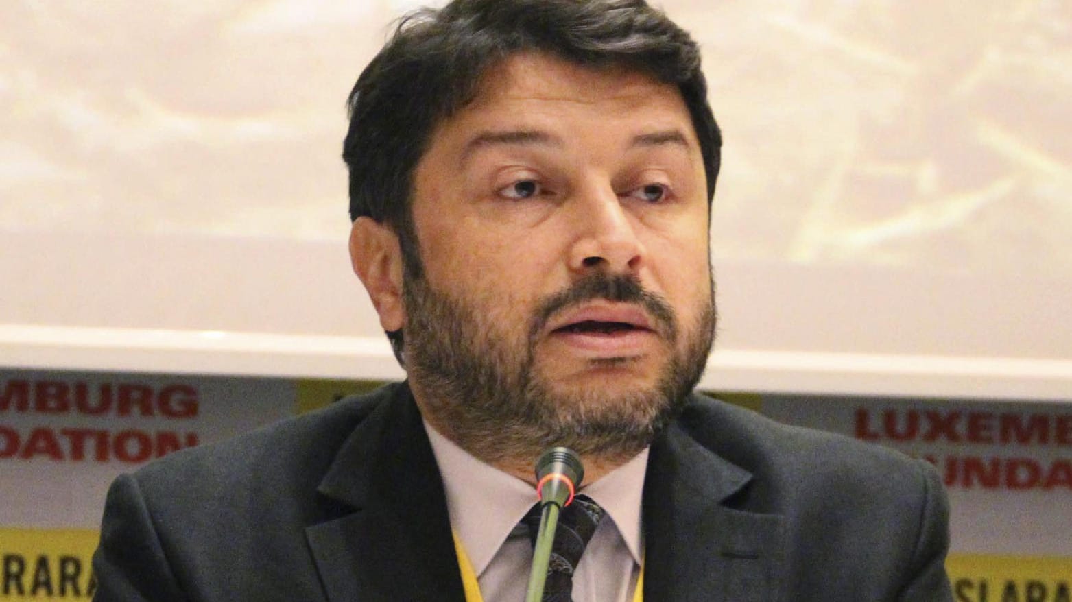 Rechtsanwalt Taner Kilic: Der Ehrenvorsitzende von Amnesty International in der Türkei saß seit mehr als einem Jahr in U-Haft. Rechtsanwalt Taner Kilic: Der Ehrenvorsitzende von Amnesty International in der Türkei saß seit mehr als einem Jahr in U-Haft.