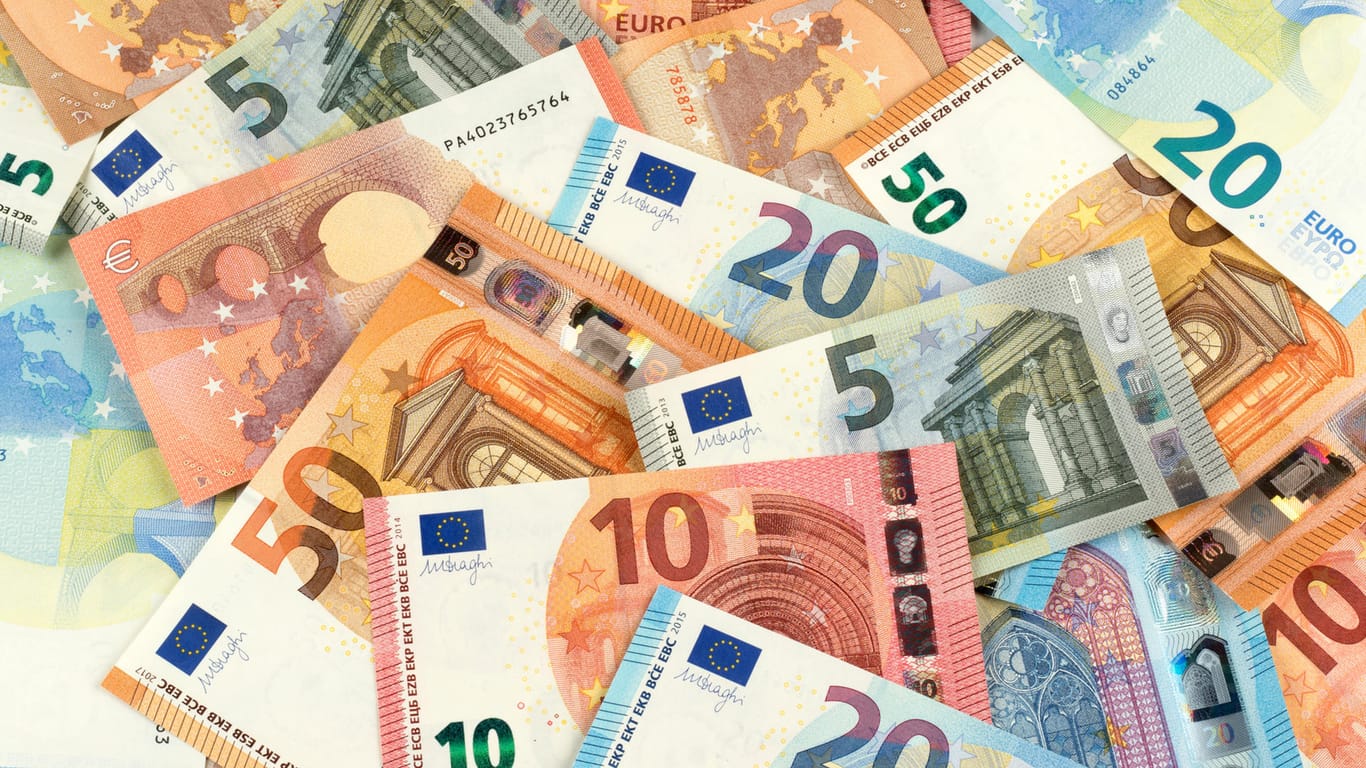 Euro-Banknoten: Der Kurs des Euro ist weiter gefallen.
