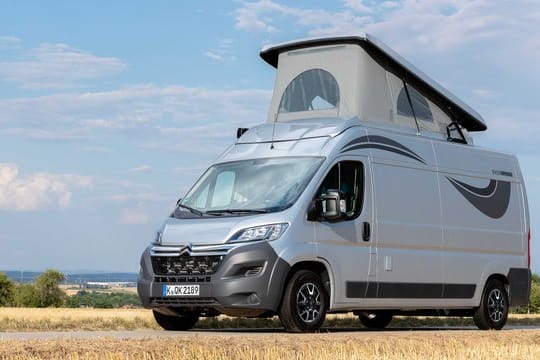 Schlafraumerweiterung: Für den Citroën Jumper Biker Solution ist optional ein Aufstelldach zu bekommen.