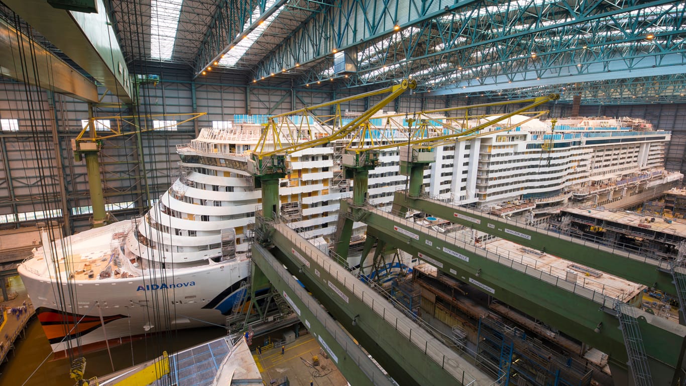 AIDAnova in der Werft: Sie ist das erste große Kreuzfahrtschiff mit Gasantrieb.