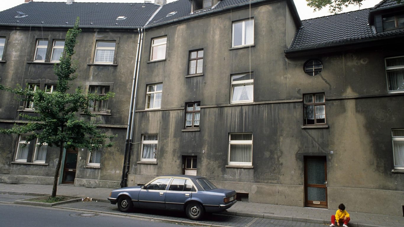 In diesem Haus in Köln wohnte der Entführer Dieter Degowski: Der heute 62-Jährige hat das Gefängnis im Februar diesen Jahres verlassen.