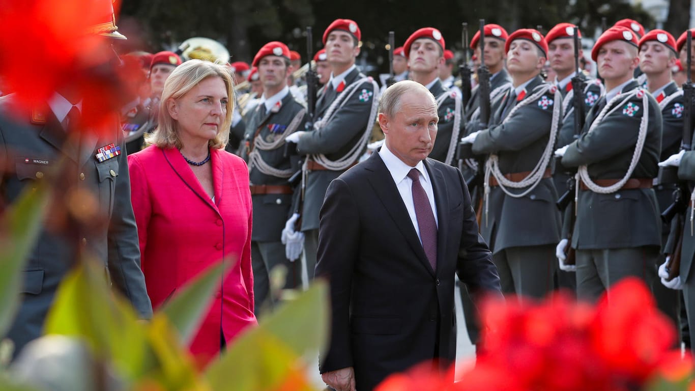 Wladimir Putin und Karin Kneissl: Im Juni besuchte der russische Präsident Österreich.