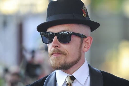 Der Sänger Jan Delay meldet sich zu Wort.