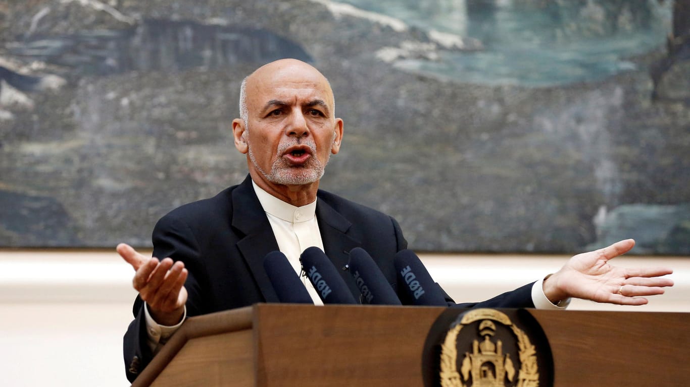 Der afghanische Präsident Aschraf Ghani: Während einer Live-Übertragung im Fernsehen hat er eine weitere Waffenruhe mit den radikalislamischen Taliban angekündigt.