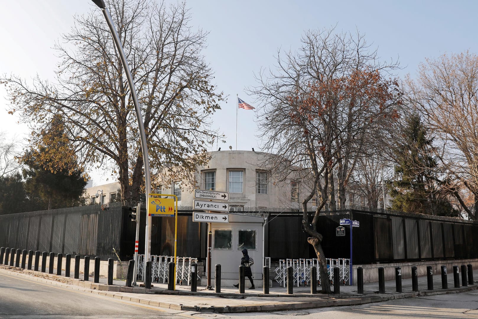 Die US-Botschaft in Ankara: Die Schüsse trafen einen Wächterposten, verletzten aber niemanden. (Archivbild)