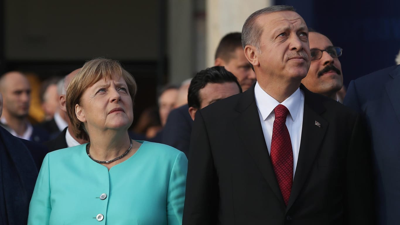 Angela Merkel und der türkische Präsident Recep Tayyip Erdogan: Die Türkei scheint an einer Verbesserung des Verhältnisses zu Deutschland interessiert zu sein.