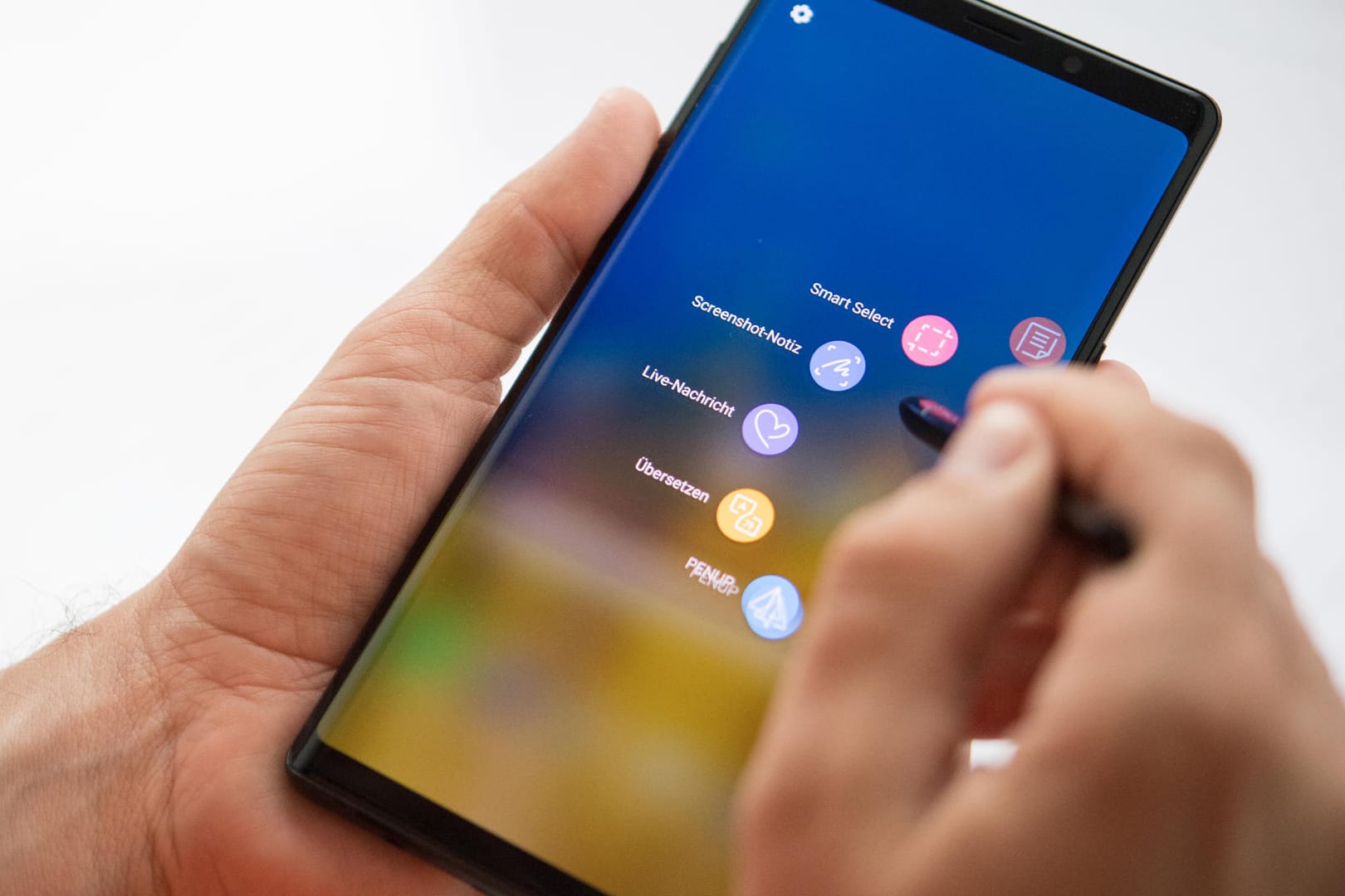 Das Samsung Galaxy Note 9: Der S Pen kann für Notizen, Zeichnungen, Präsentationen oder als Kameraauslöser genutzt werden.