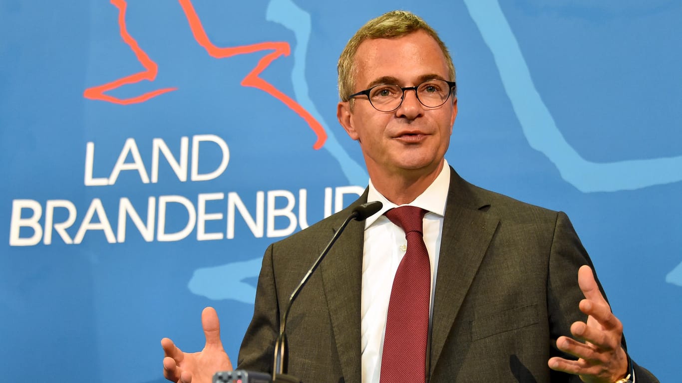Albrecht Gerber: Der SPD-Politiker zieht sich vom Amt als Brandenburgs Wirtschaftsminister zurück, um seine Familie zu unterstützen. (Archivbild)