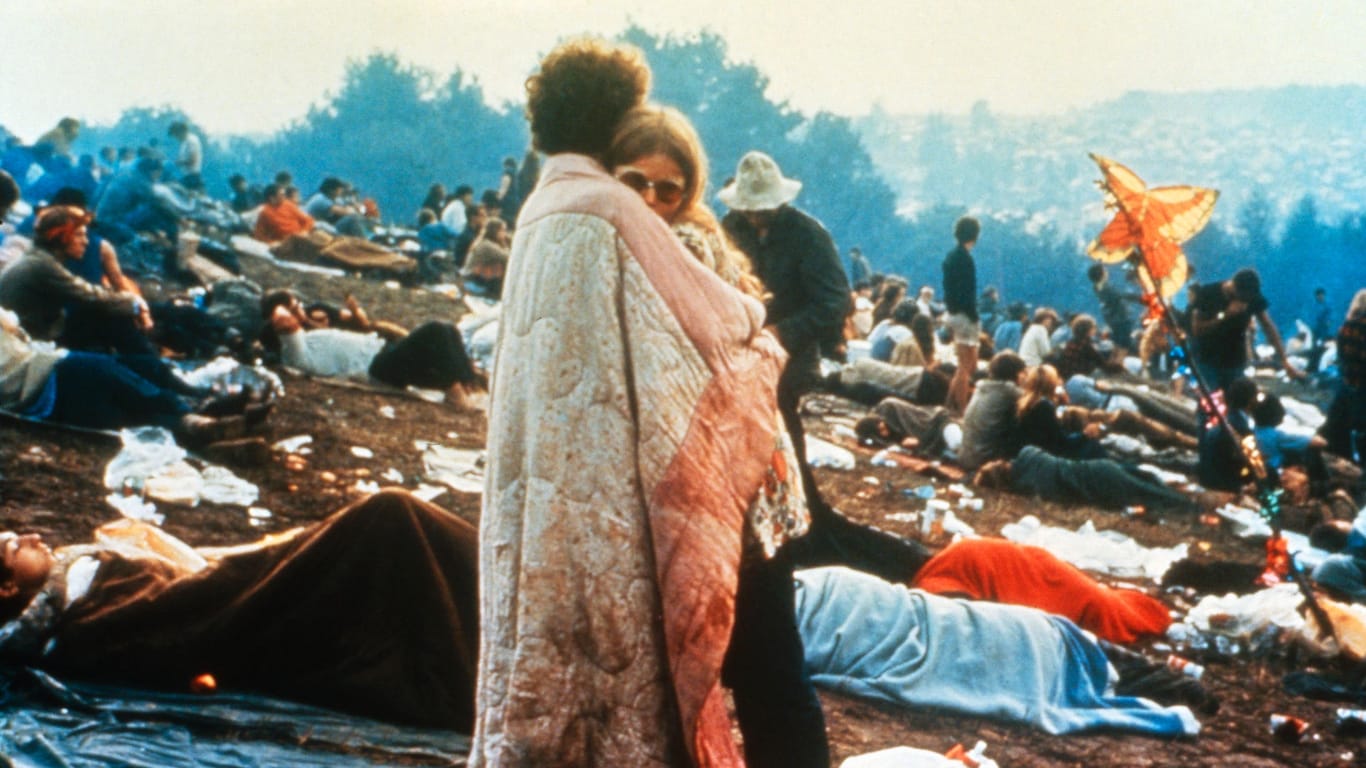 Festival in Woodstock: Schätzungsweise 400.000 Menschen hörten in Bethel Stars wie Joe Cocker, Jimi Hendrix und Janis Joplin zu.